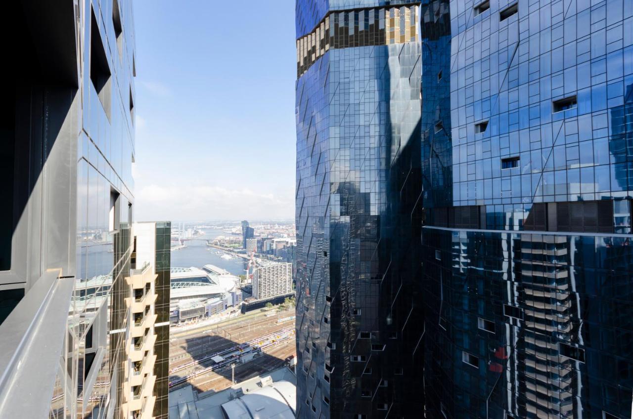 2br Cbd Pad, Views, Free Parking, Pool, Gym