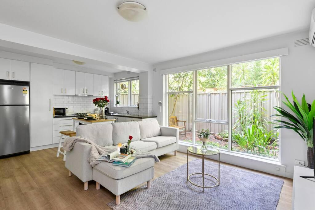 Romantic Retreat With Garden Apartment *