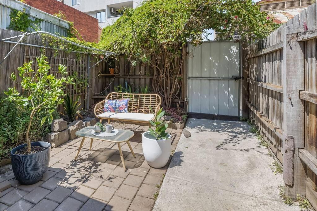 Stylish Carlton- Cbd-fringe 3br Terrace Holiday home Melbourne