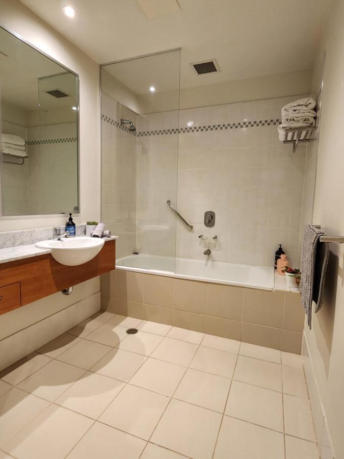 Royal Botanical Gardens 2br *