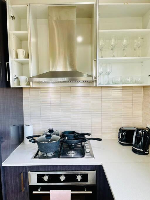 Holiday home Tranquil Retreat Near To Airport *