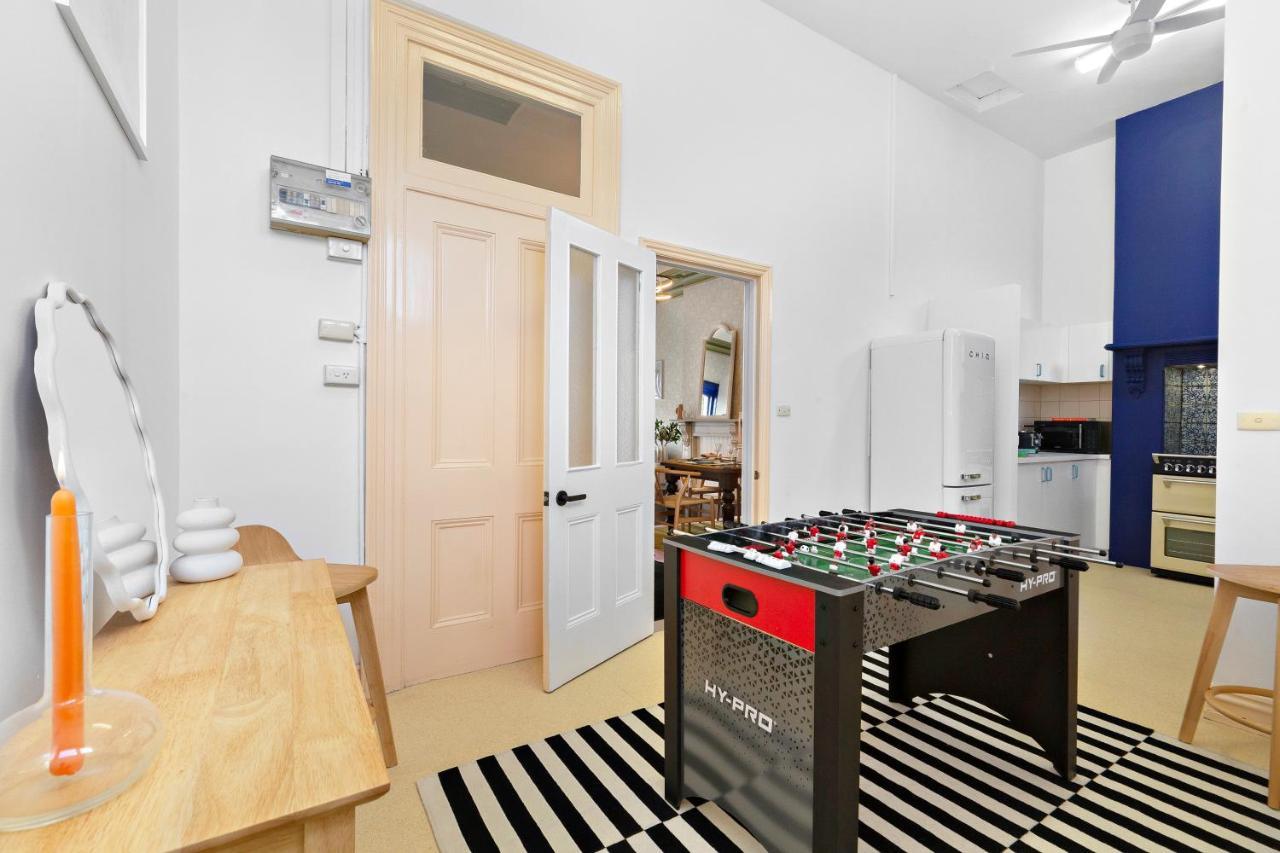 The White House Fitzroy - One Of The Largest Single Dwelling Holiday home Melbourne