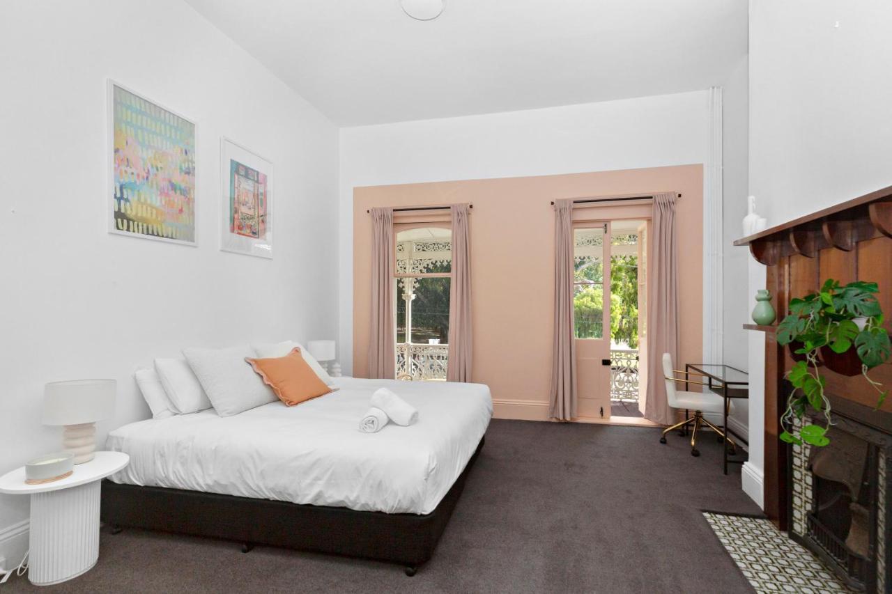 The White House Fitzroy - One Of The Largest Single Dwelling Holiday home