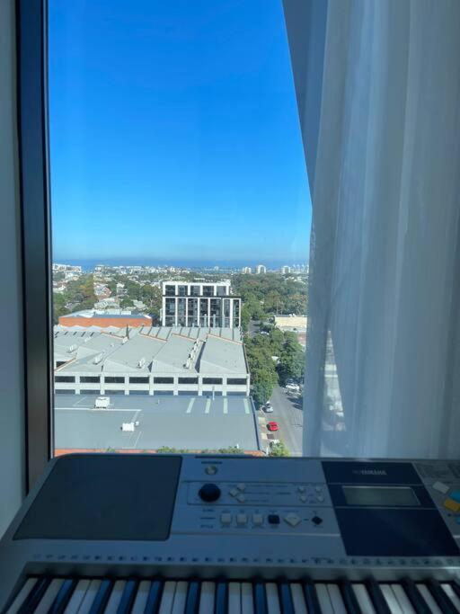 Stylish, Peaceful & Full Of Light Apartment *