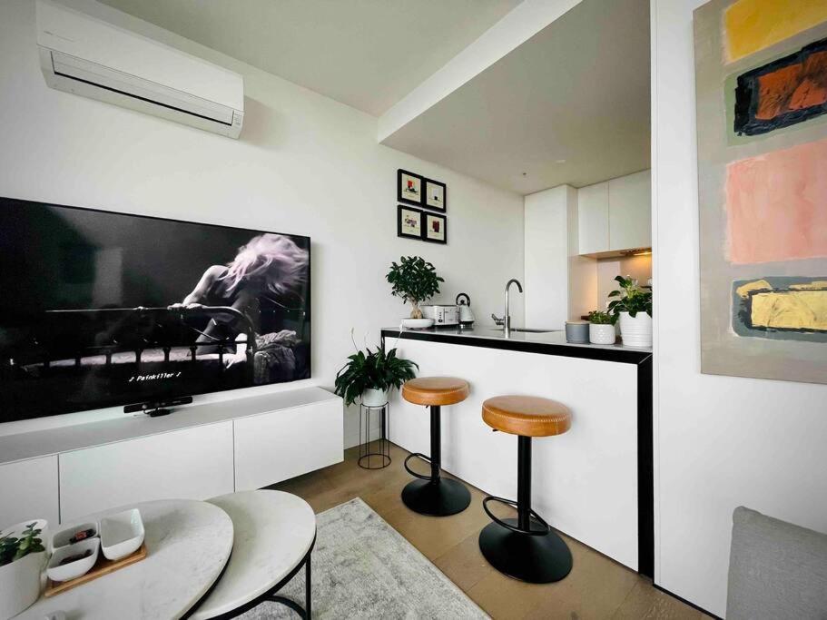 Apartment Stylish, Peaceful & Full Of Light *
