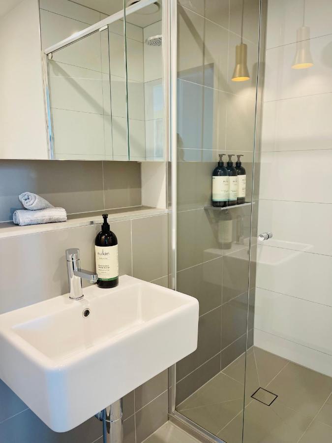 Stylish, Peaceful & Full Of Light Apartment