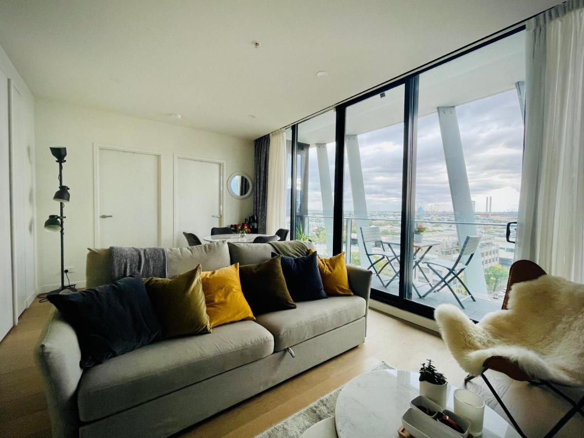 Stylish, Peaceful & Full Of Light Melbourne