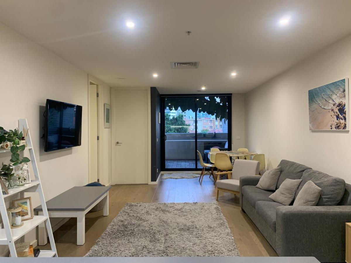 Apartment Rooftop Infinity Pool - St Kilda Luxury Melbourne