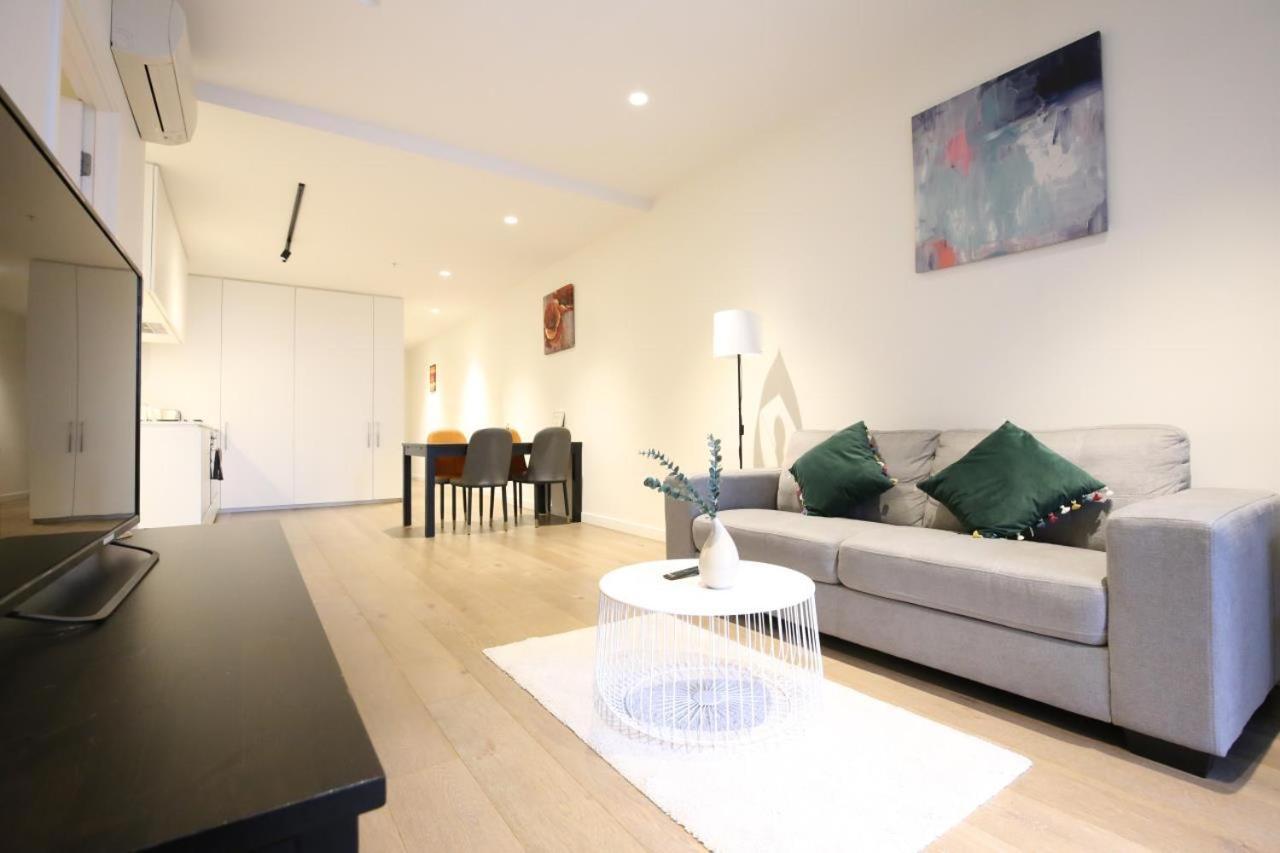 Dudley Cosy 2 Beds 2 Baths With Free Parking Apartment *
