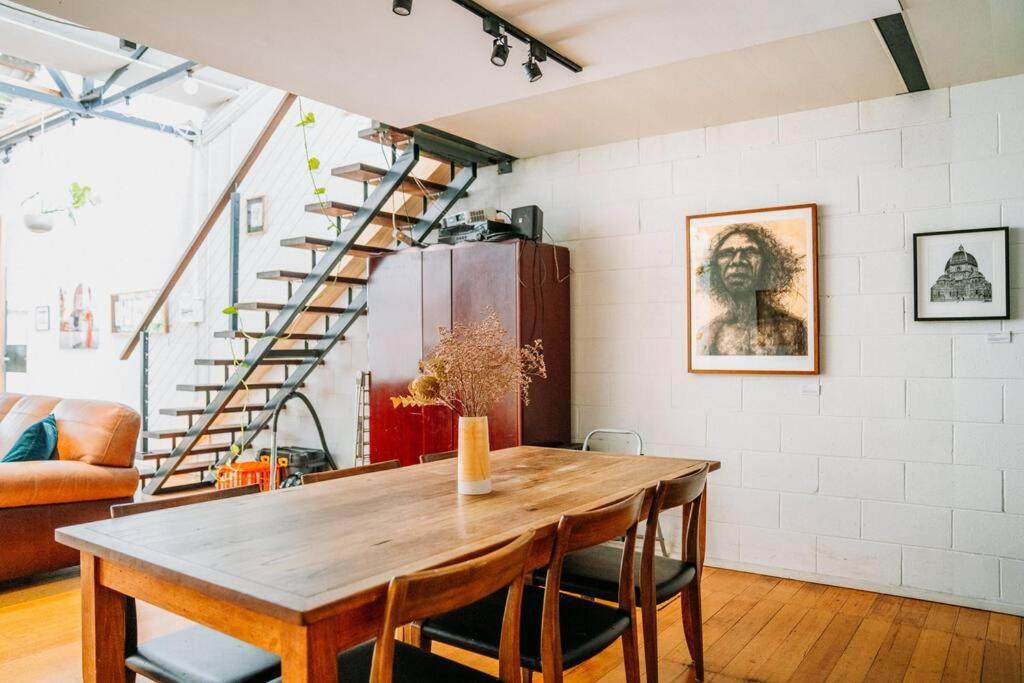 Jungle Warehouse - Bohemian Escape With A Bath! Apartment Melbourne