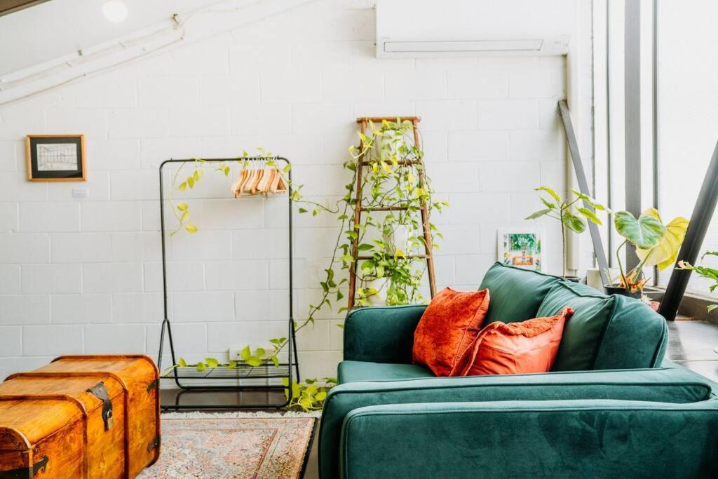 Jungle Warehouse - Bohemian Escape With A Bath! *