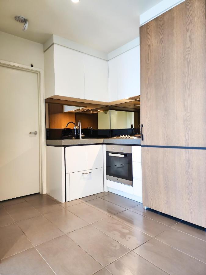 Apartment Modern 2-bedrooms With Parking *