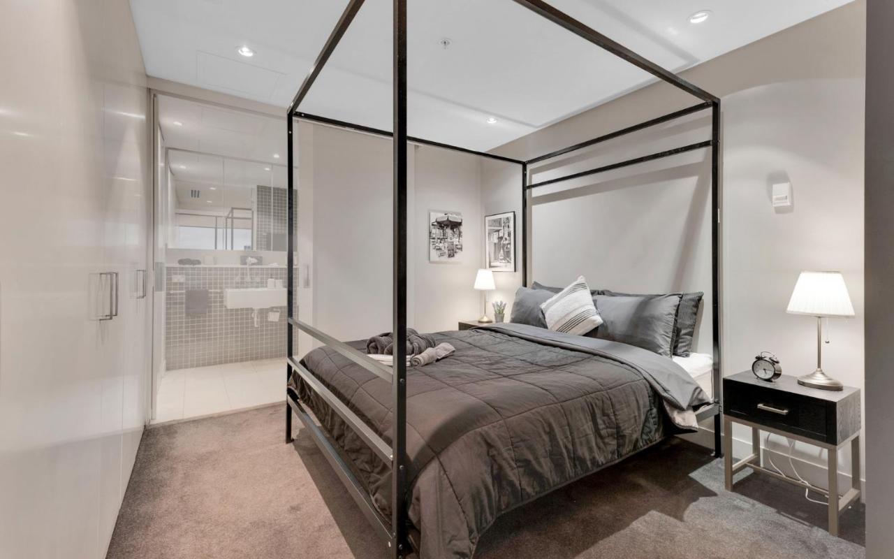 Opulent Level 25 With Breathtaking Views *