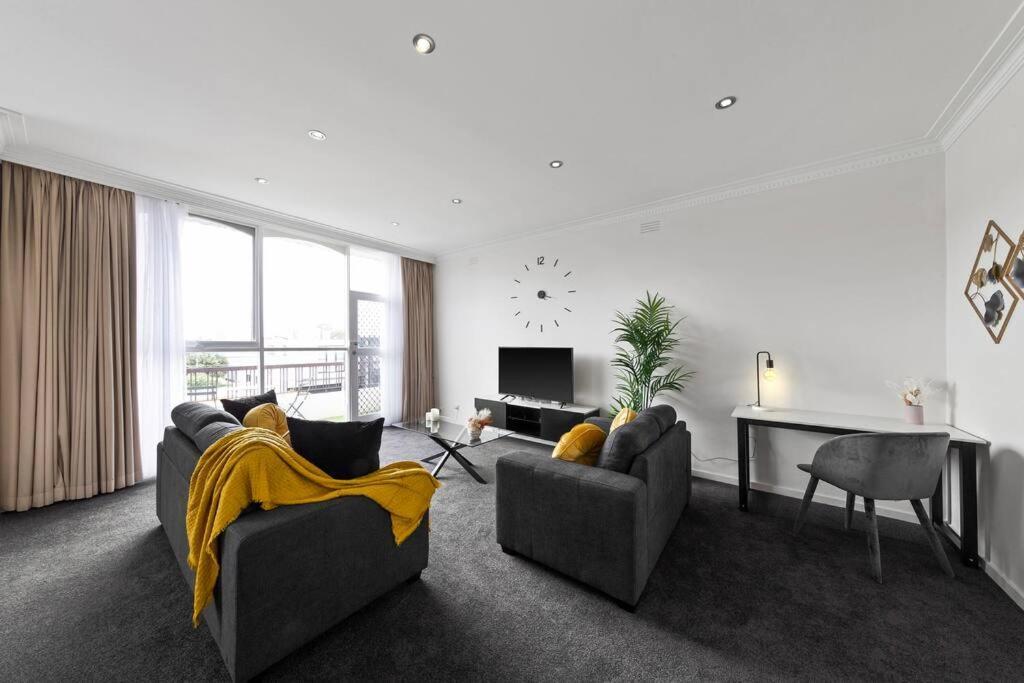 Chic Caulfield North Retreat * Melbourne