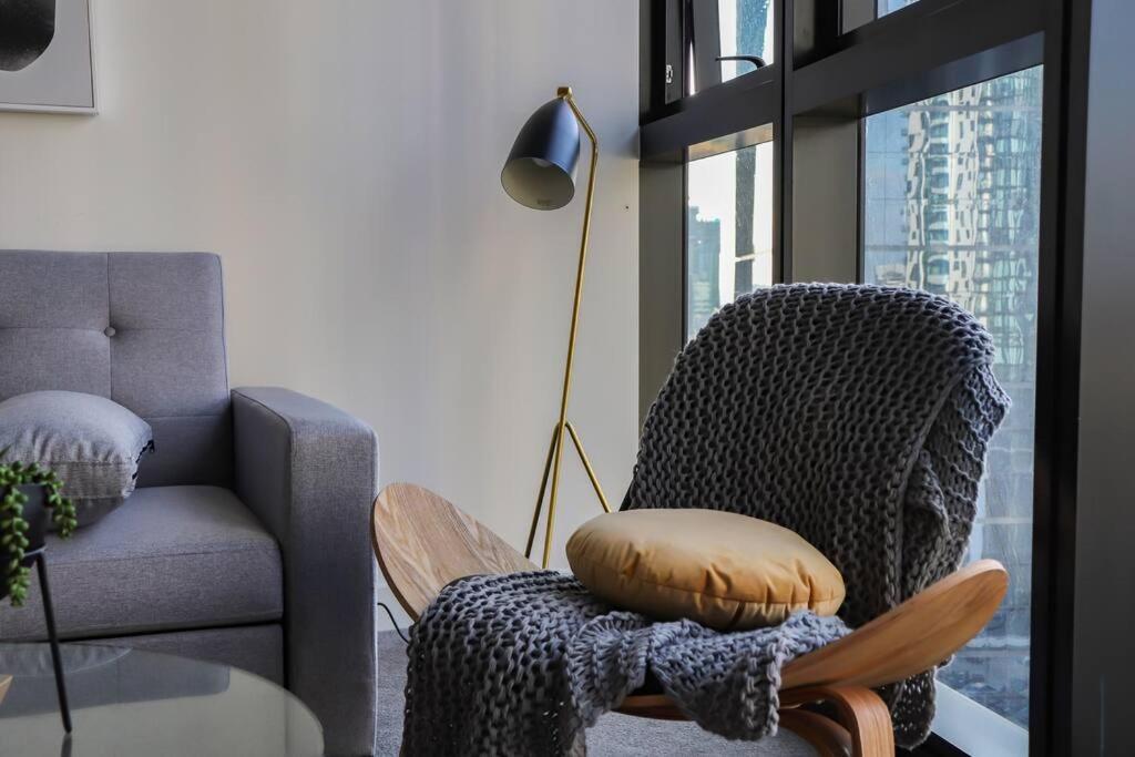 Apartment Designer Southbank, Close To Crown And Mcec#sh19 *