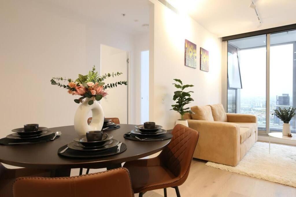 Luxury 2bedroom2bathroom At Mel Cbd Melbourne