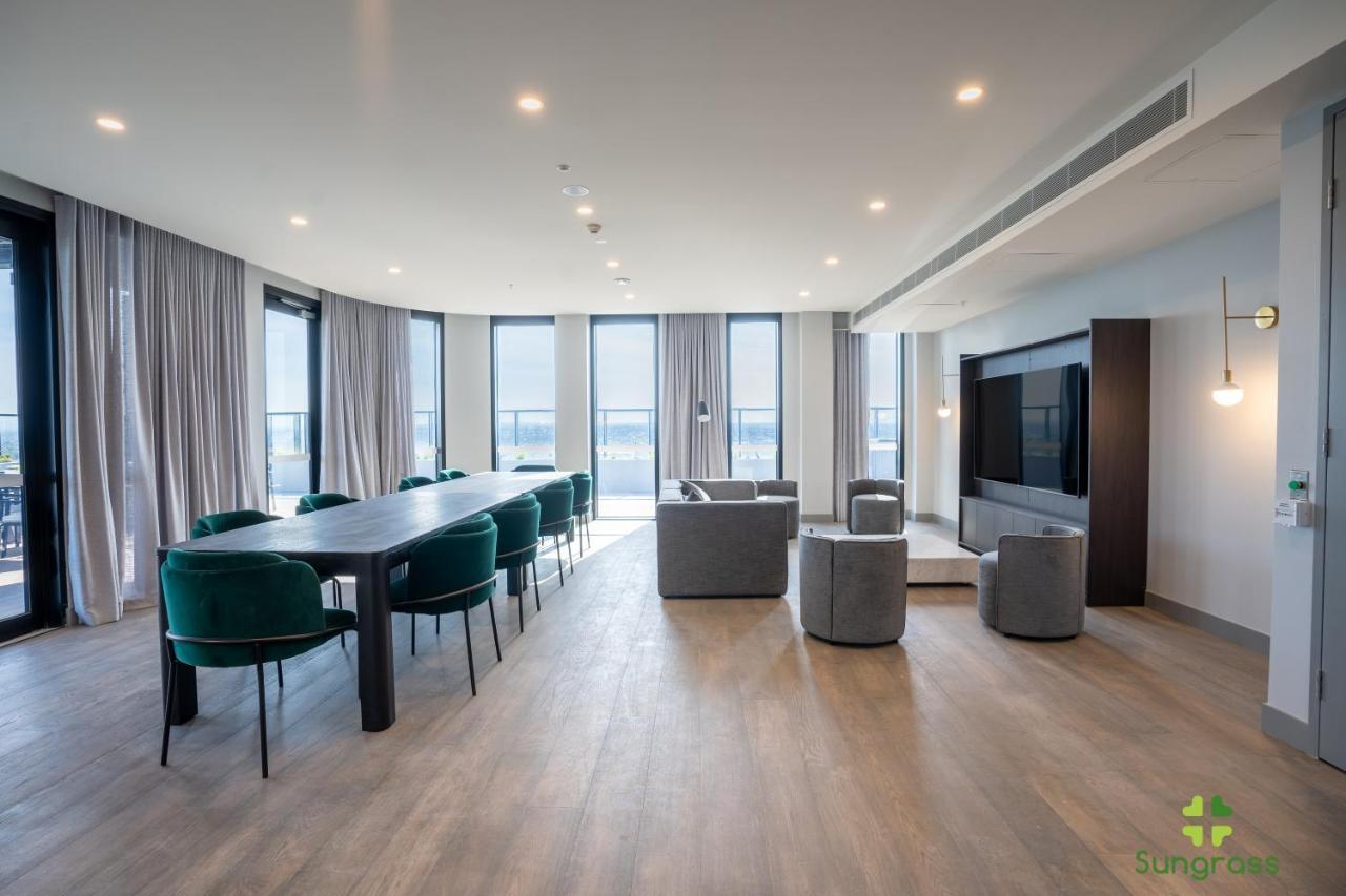 Liberty One Apartment *