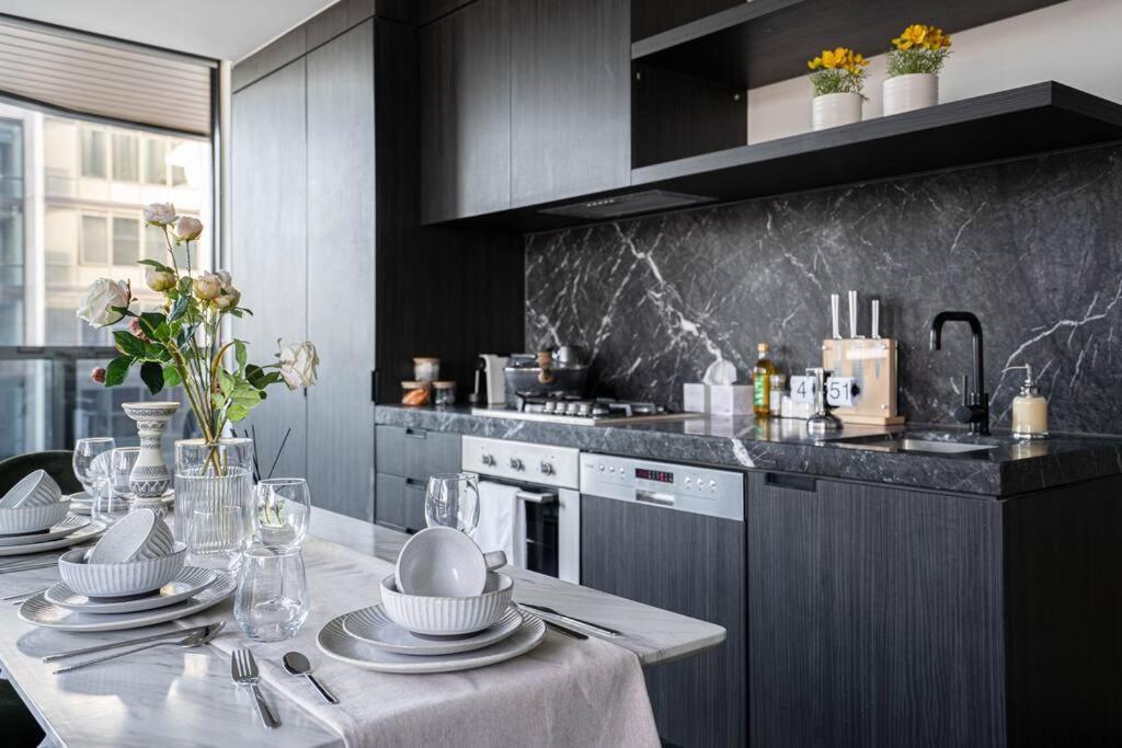 Stunning 2b North Mel Next To Uni Freeparking#na10 Apartment