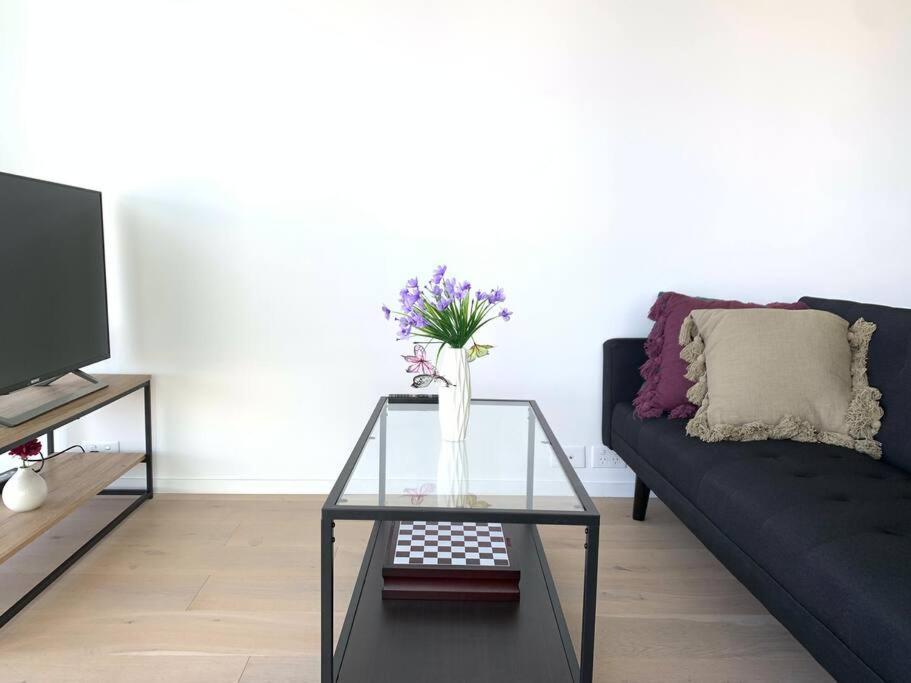 View Luxury 3 Bedroom Apartment-free Car Park *
