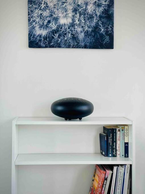 Apartment Stylish, Peaceful & Full Of Light