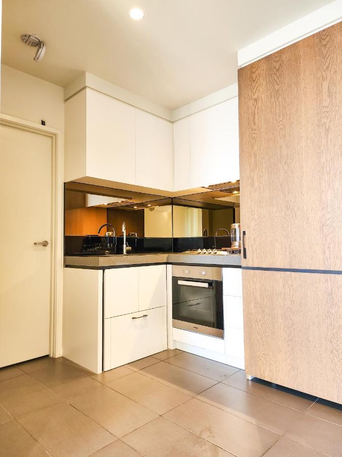 Modern 2-bedrooms With Parking Melbourne