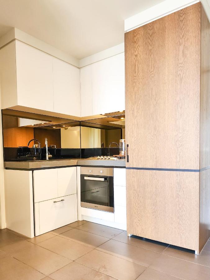 Apartment Modern 2-bedrooms With Parking *