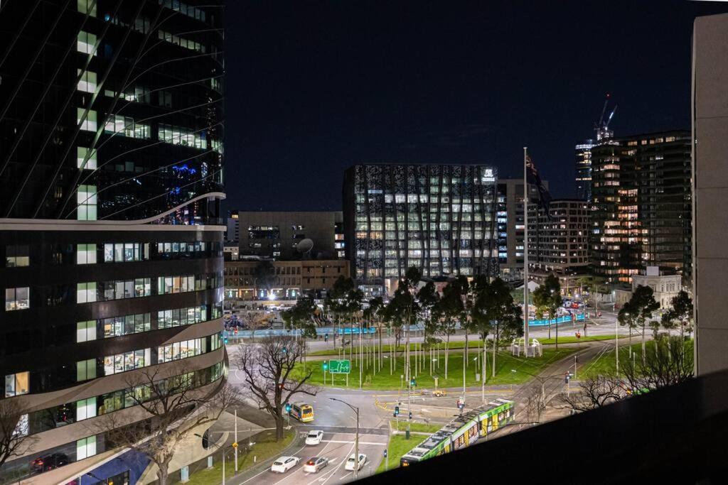 Apartment Stunning 2b North Mel Next To Uni Freeparking#na10