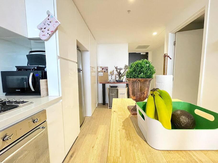 Cosy 1 Bedroom With Sea View With Free Carpark Apartment *