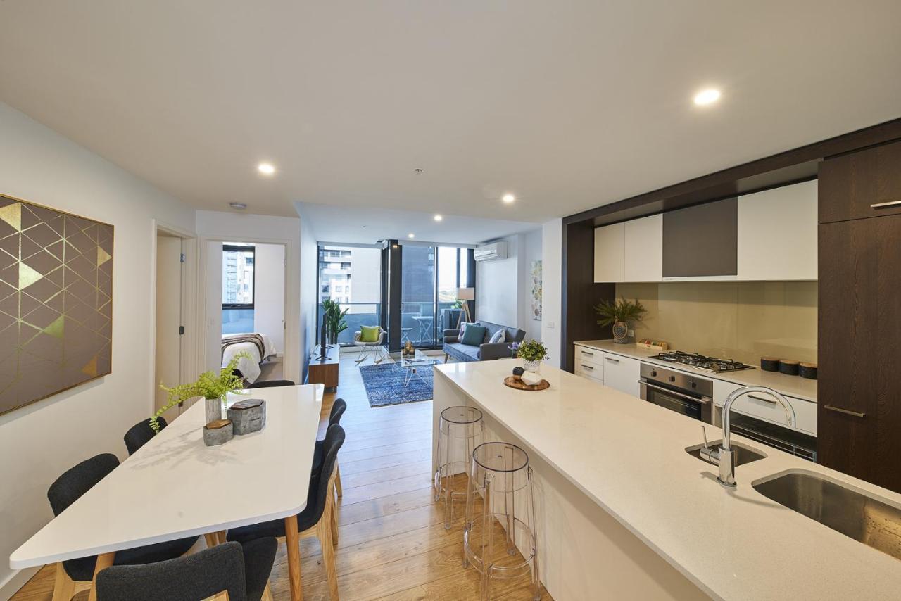 Mega Style Opus Apartment