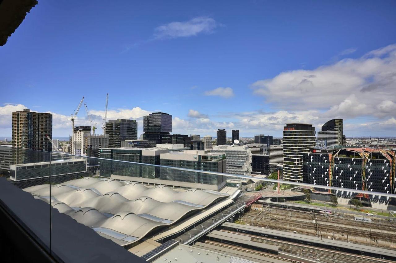 Escape - 2 Mins From Southern Cross * Melbourne