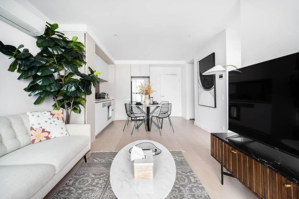 Gorgeous 2b Docklands Amazing View On Lvl37#mq37 Apartment