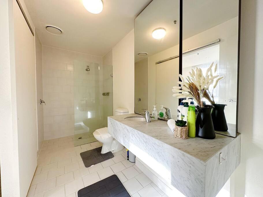 Cbd Central Qv 1-bedroom Apt Melbourne