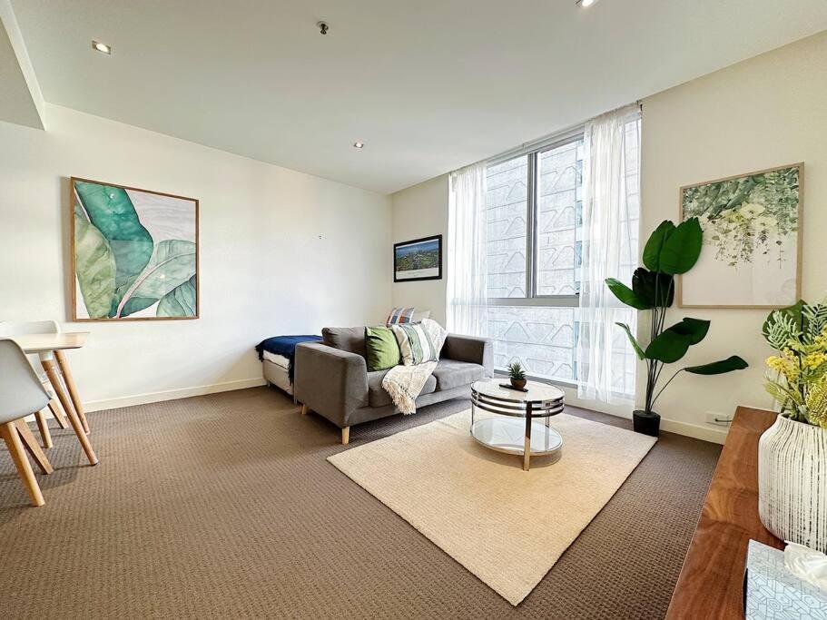 Cbd Central Qv 1-bedroom Apt Apartment