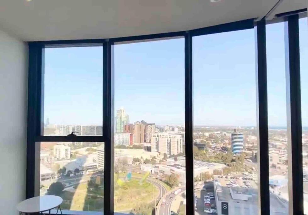 Apartment View Luxury 3 Bedroom Apartment-free Car Park