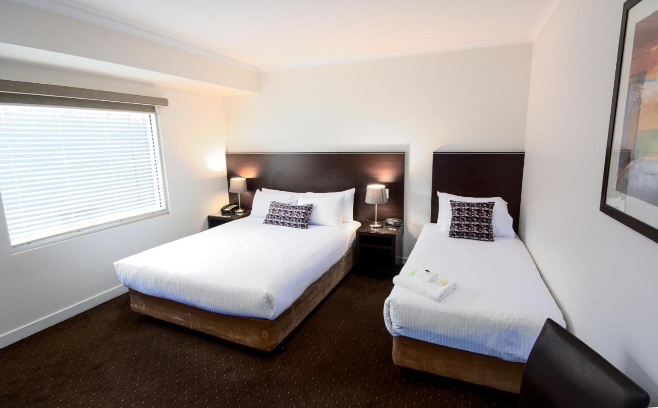 Atlantis 4* Melbourne