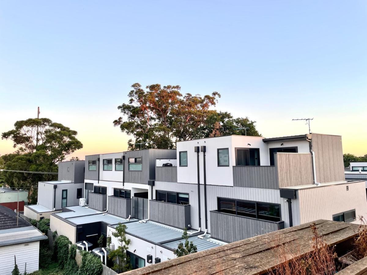 Apartment Readyset At Charman