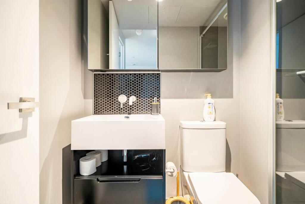 Luxury In Apartment *