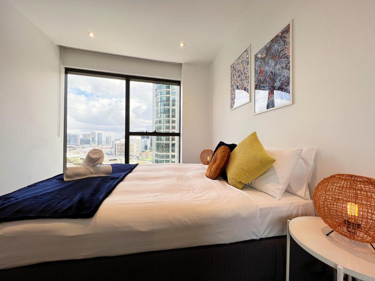 Astonishing Southbank Pearl Tower Residences Near Crown Casino Apartment