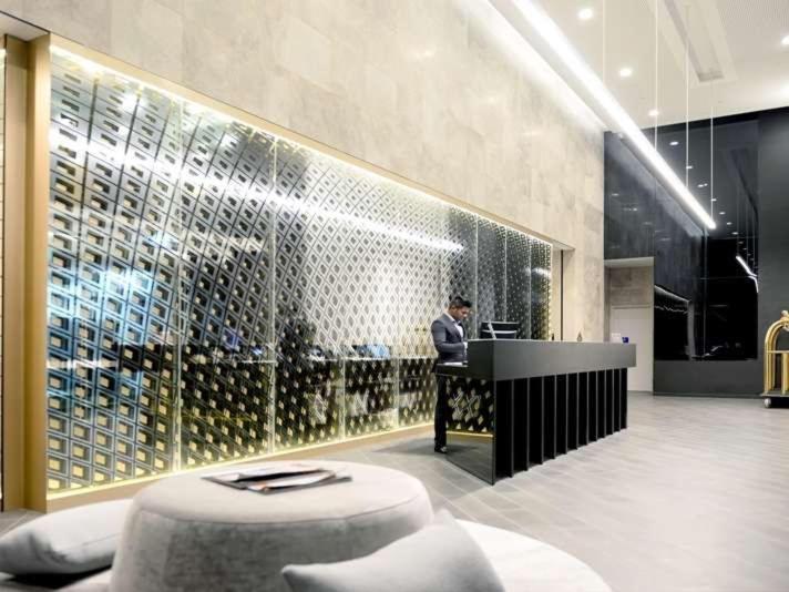 Beautiful Skyview Cbd Highrise 3beds With Carpark Available Apartment *