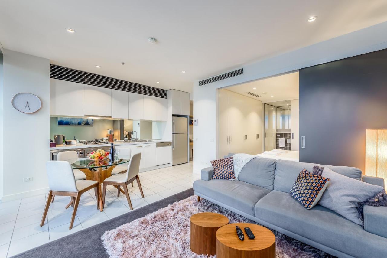 Exclusive - Freshwater Place * Melbourne