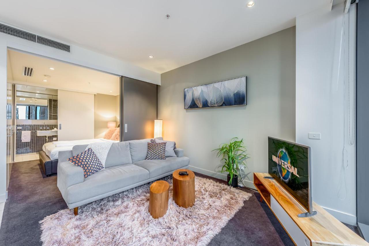 Exclusive - Freshwater Place Apartment