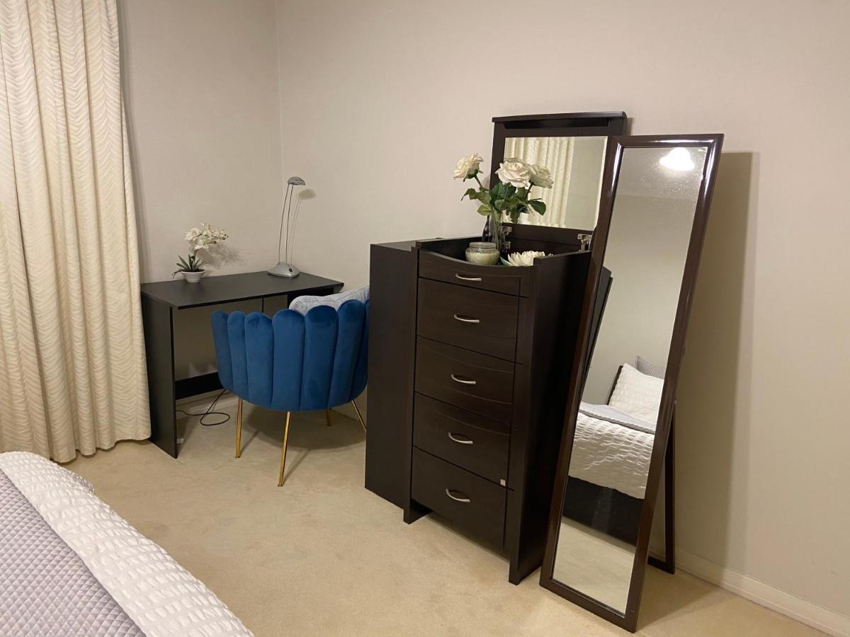 Cosy Private Easy Access To & Airport *
