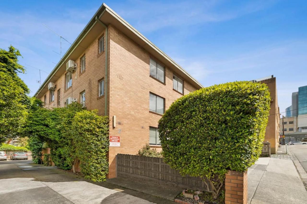 Level One Bedroom With Mcg Views *
