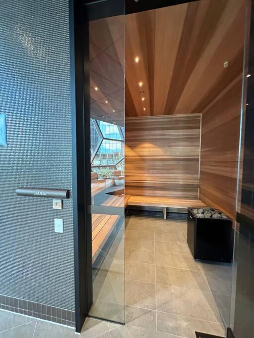 New Floor L70 Cbd Luxury Apartment Melbourne