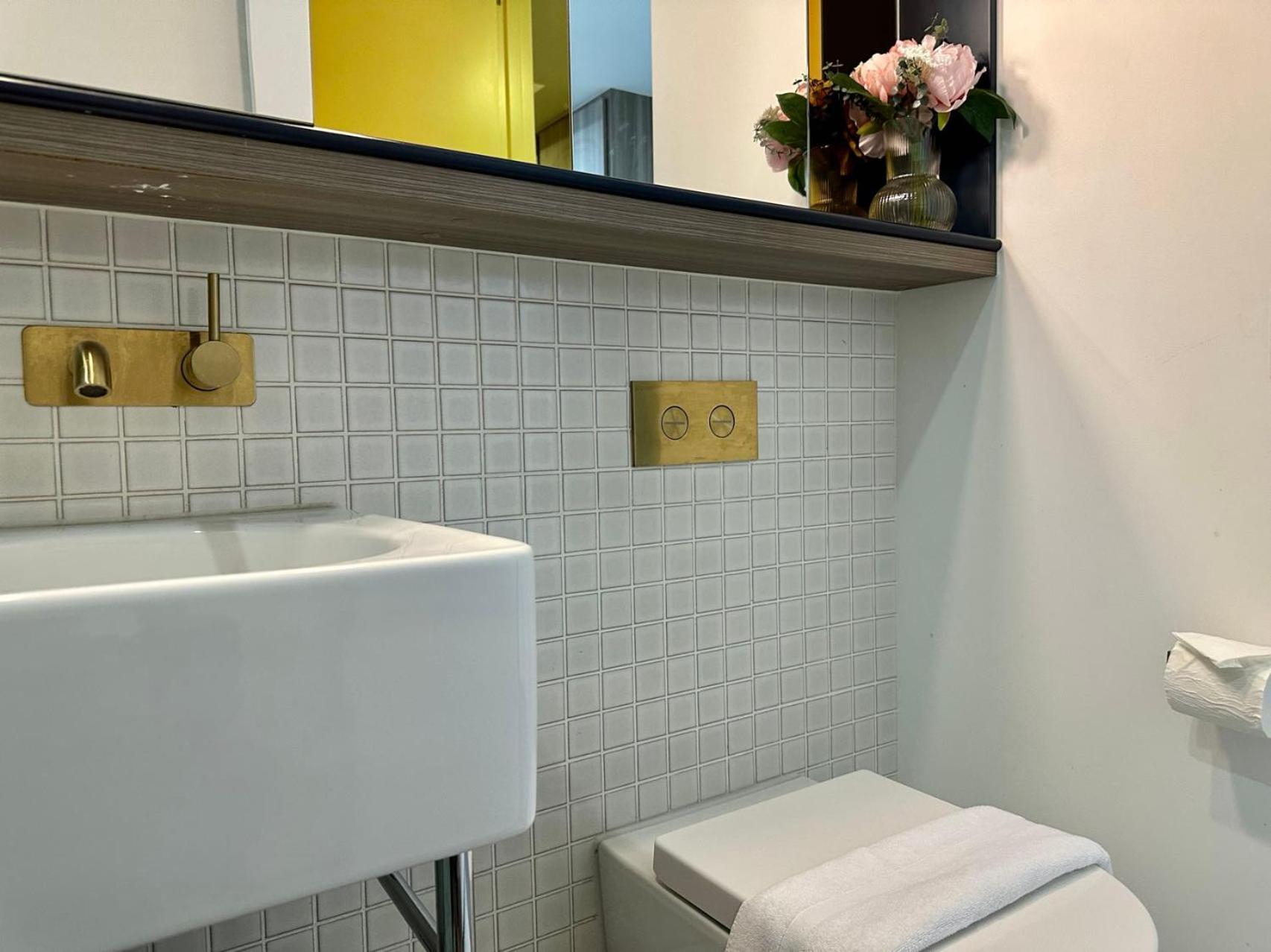 Apartment Exclusive 2b2b Swanston Central With Netflix Wifi *