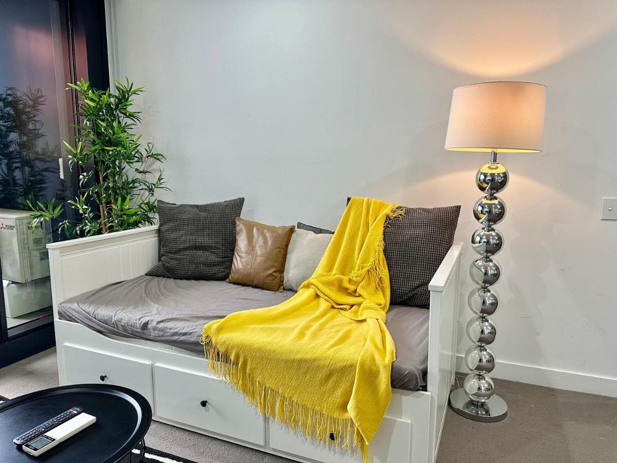 Exclusive 2b2b Swanston Central With Netflix Wifi *
