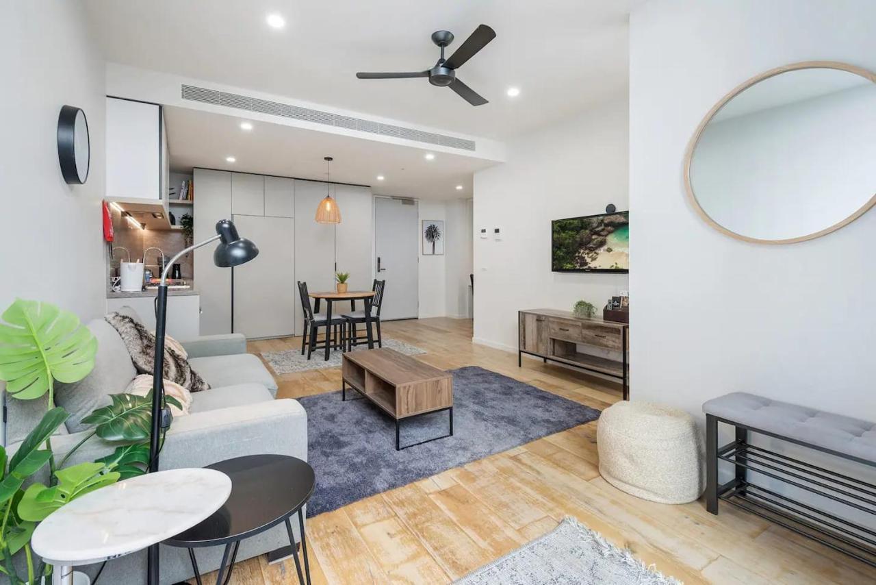 Apartment Stylish One Bd Hideaway In Essendon