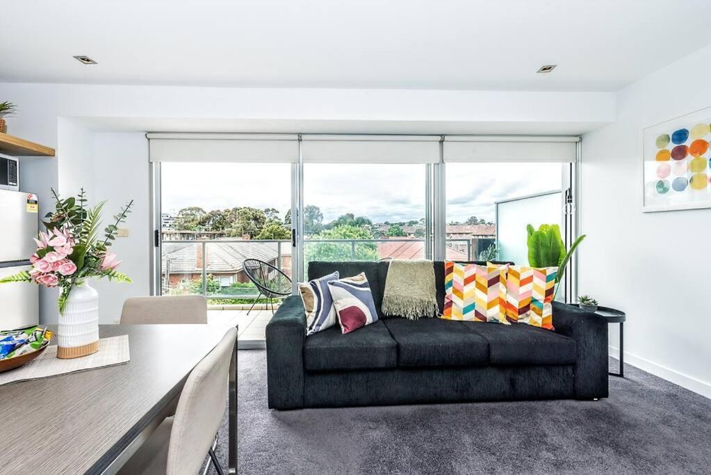 Views 202 In St Kilda Apartment Melbourne