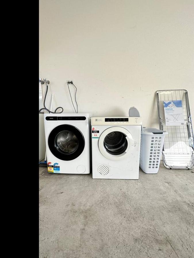 Footscray Just 7km Away To Cbd Newly Stylist Setup Melbourne