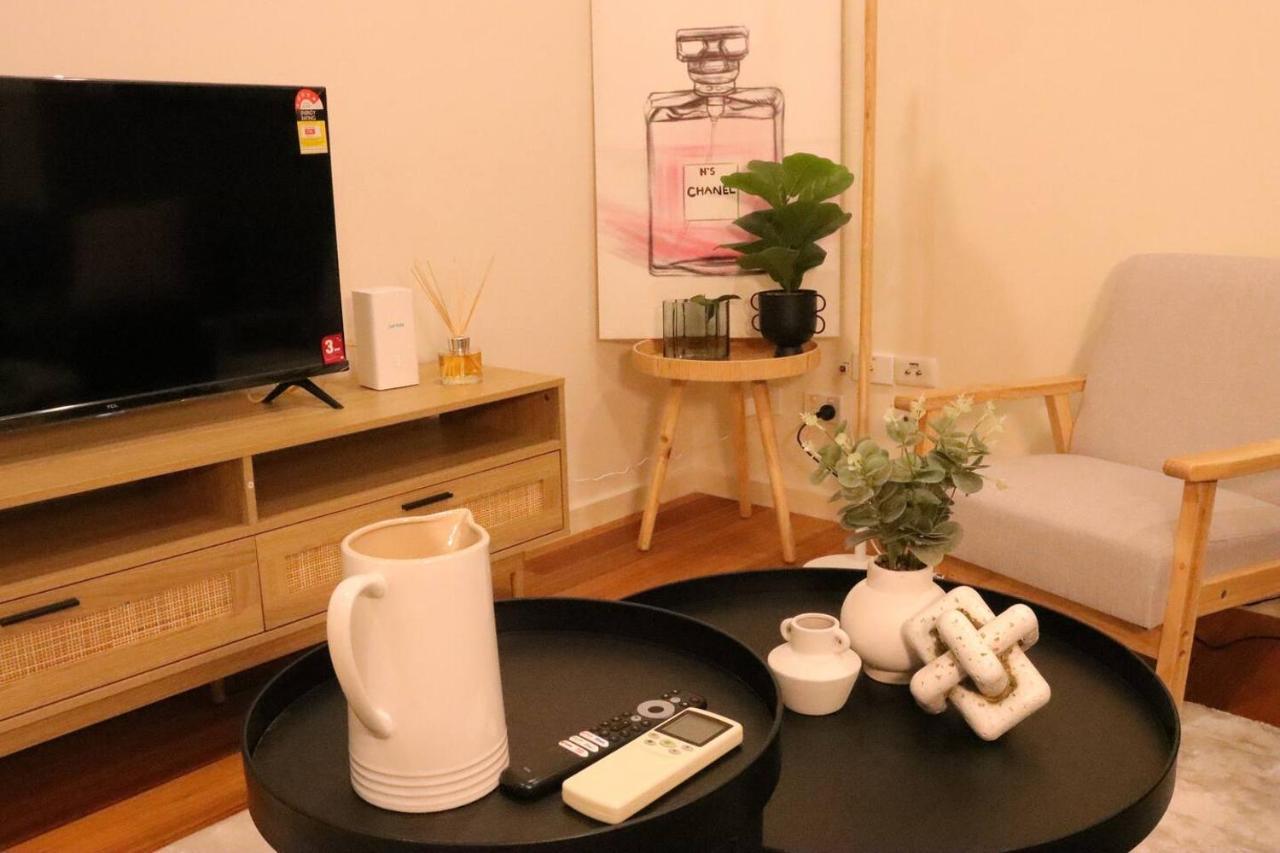 Footscray Just 7km Away To Cbd Newly Stylist Setup Homestay Melbourne
